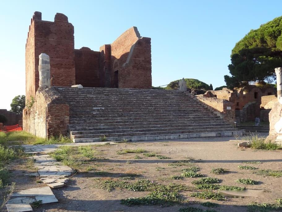 Private Under The Lemon Tree In Ostia Antica Villa Esterno foto