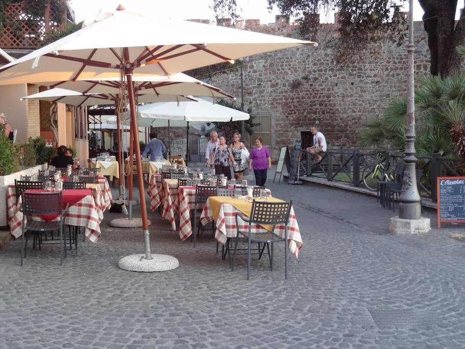 Private Under The Lemon Tree In Ostia Antica Villa Esterno foto